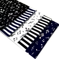 Included in this deal: Musical Notes 5 X Fat Quarter Fabric Bundle