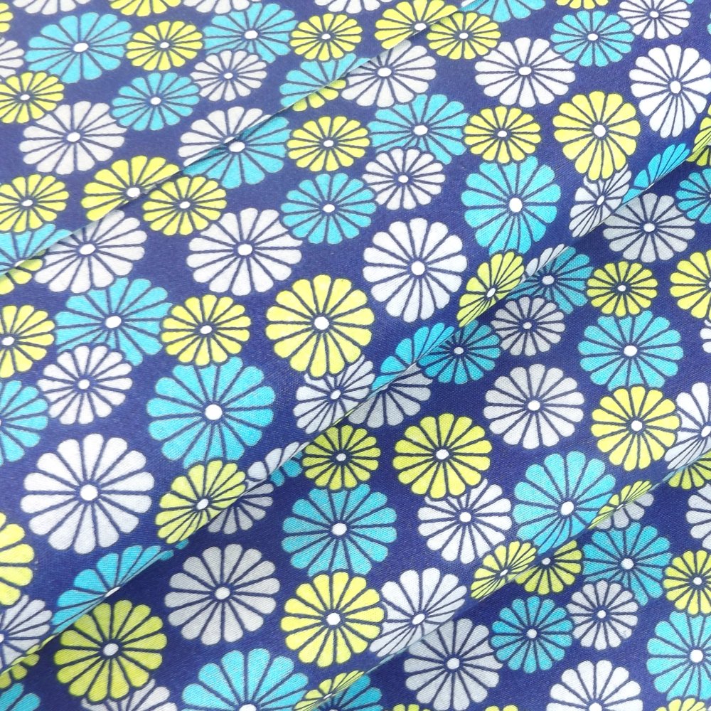 100% Cotton Poplin Green Blue Flowers Design - Clearance 110cm X 40cm