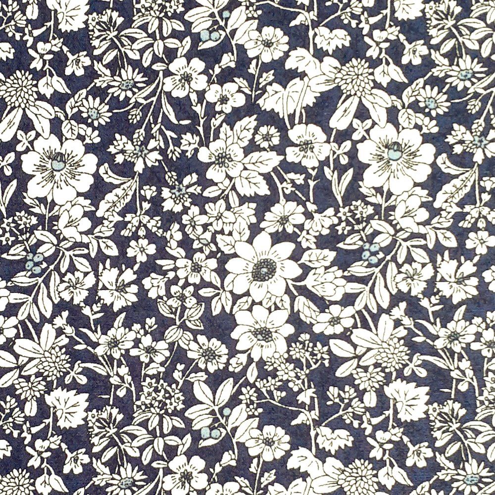 100% Cotton Poplin Vintage Ditsy Navy Design - Clearance 112cm X 25cm